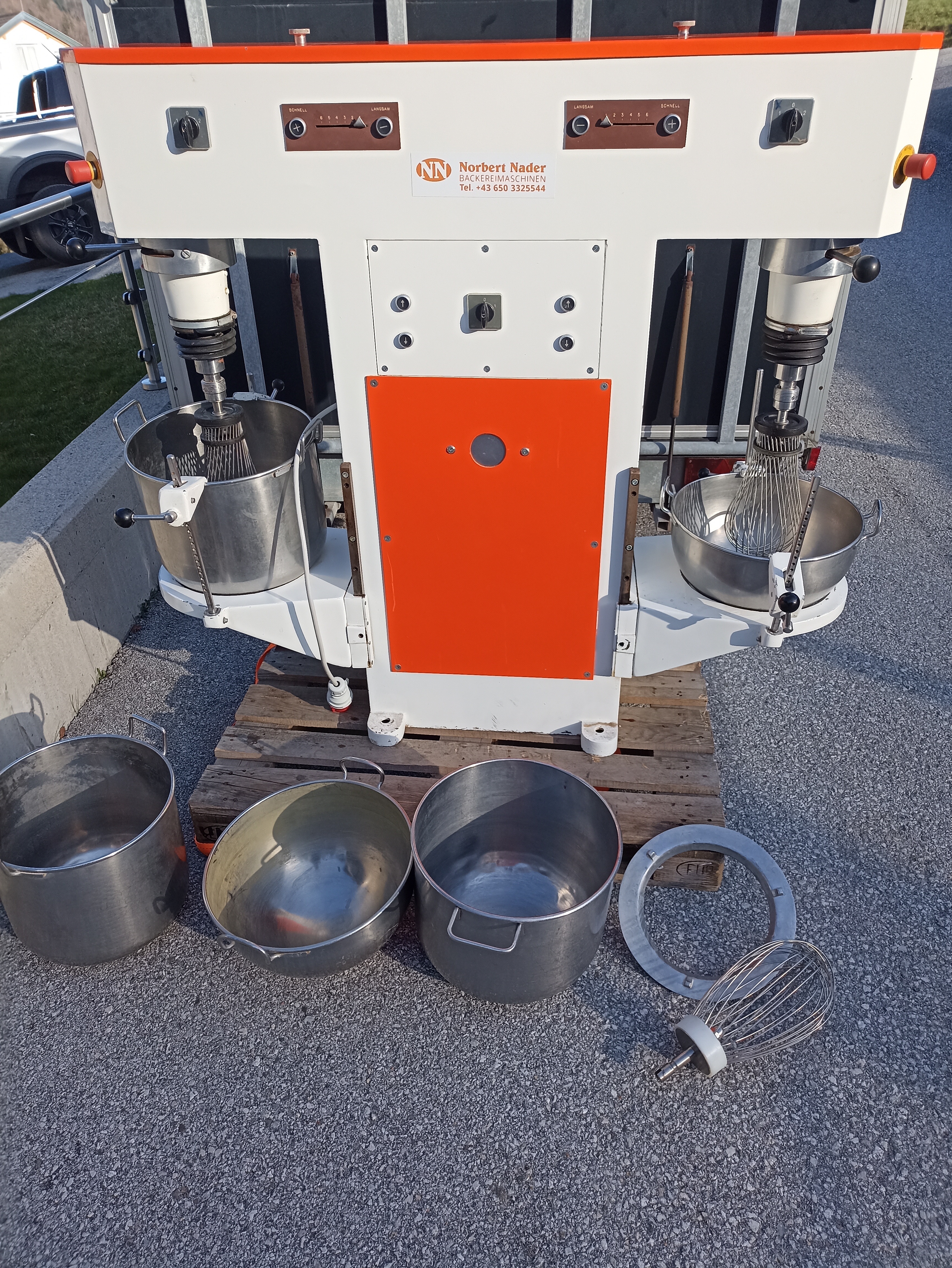 Hahn Zwillingrührmaschine 5 bis 40 L Kessel