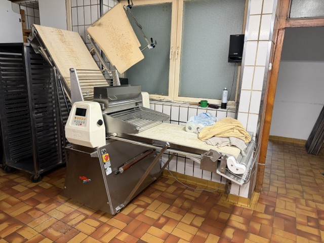 Ausrollmaschine