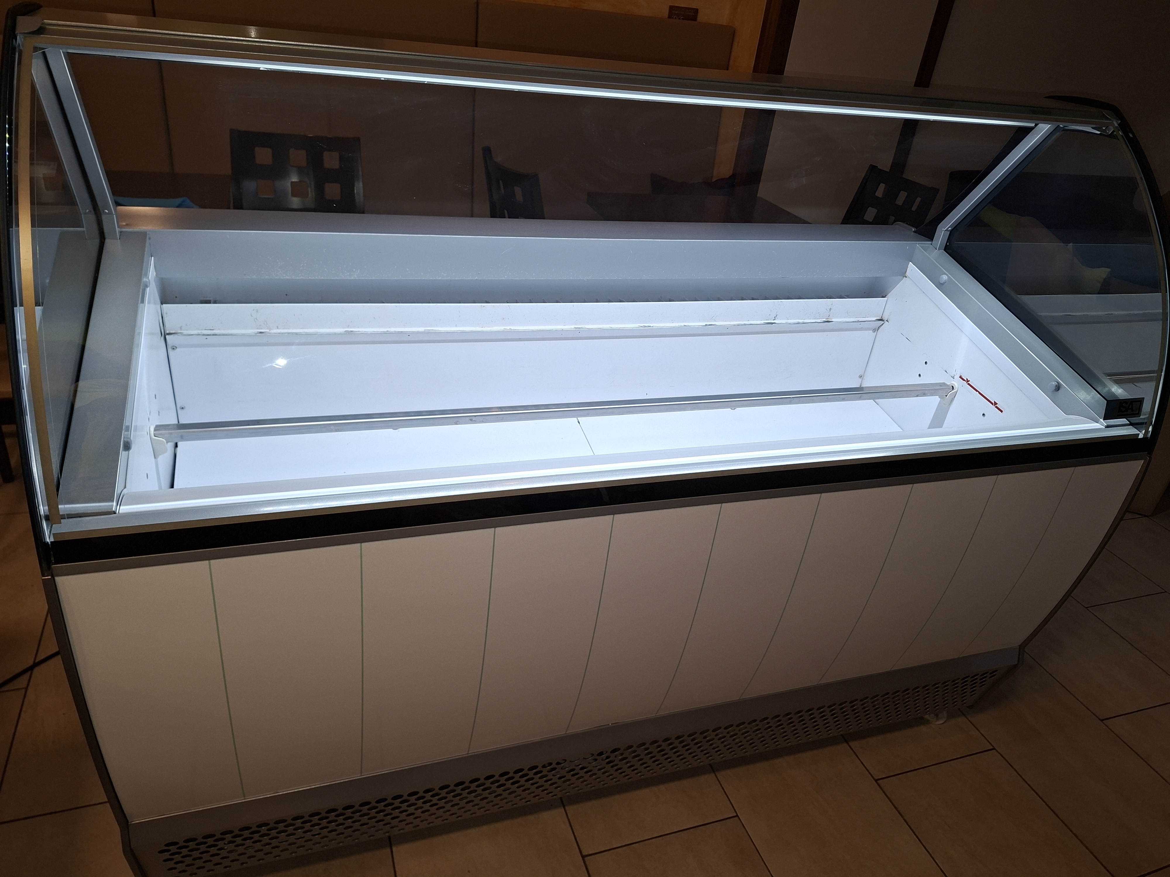 Eisvitrine